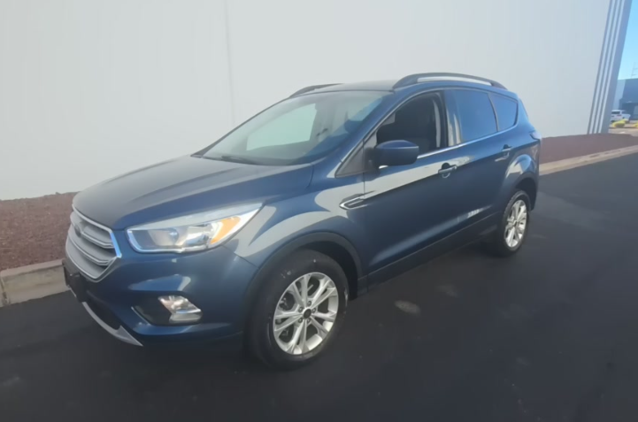 Blue Metallic 2018 Ford Escape SUV / Crossover All-Wheel Drive 6-Speed Automatic