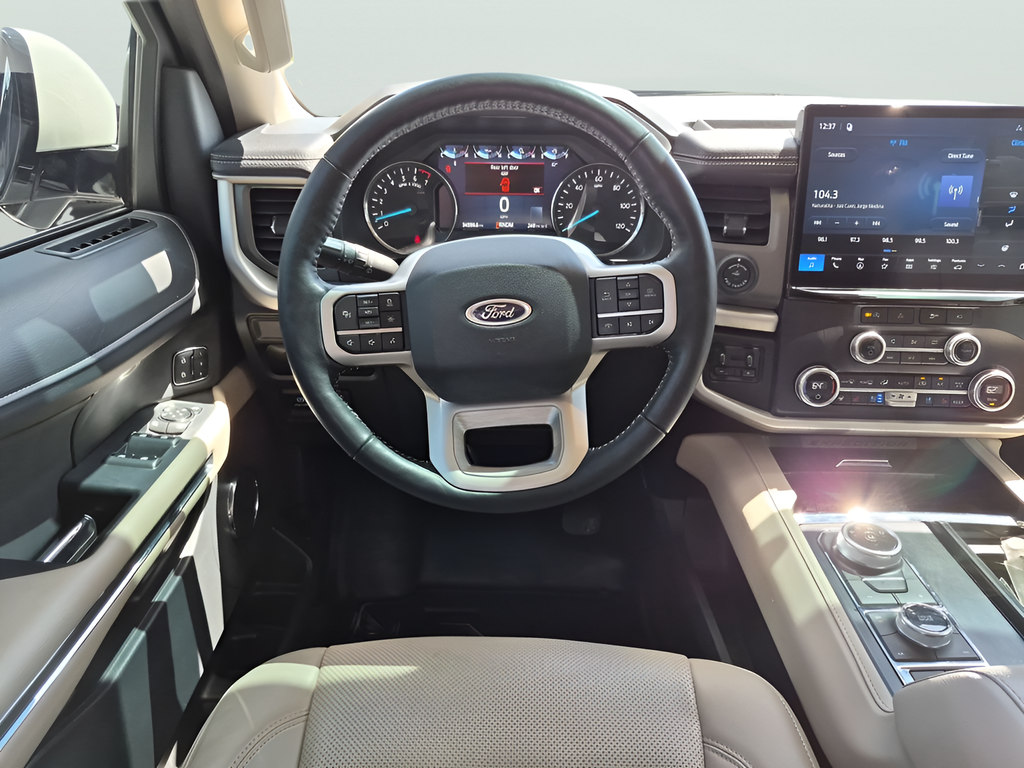 Used 2023 White Ford XLT image 34
