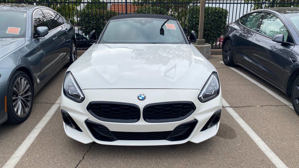 Thumbnail: 2023 BMW Z4 - 2