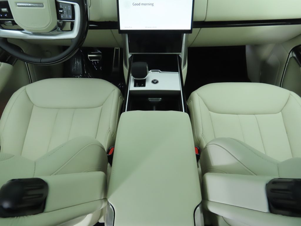 Thumbnail: 2025 Land Rover Range Rover - 18