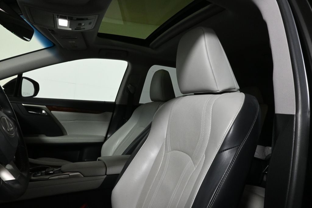 Thumbnail: 2019 Lexus RX - 4
