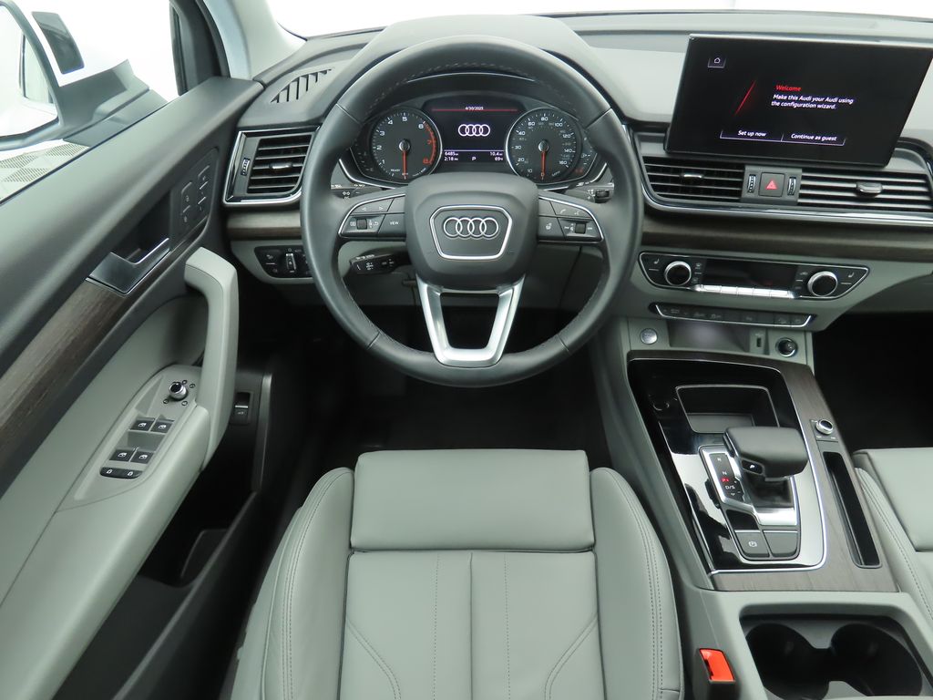 2024 Audi Q5 e Premium 10