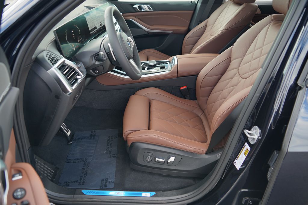 Thumbnail: 2026 BMW X5 - 12