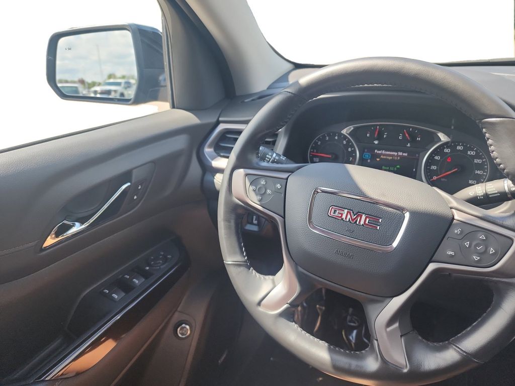 2022 GMC Acadia AT4 11