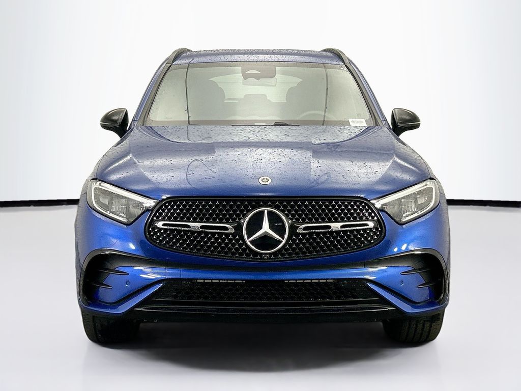 Thumbnail: 2025 Mercedes-Benz GLC - 2