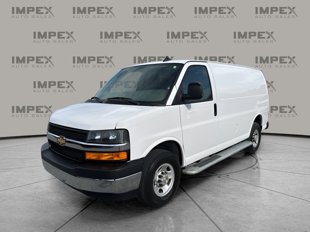 2023 Chevrolet Express 2500 Work Van's photo