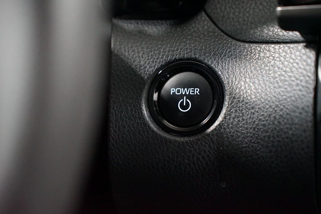 Thumbnail: 2025 Toyota Camry - 23