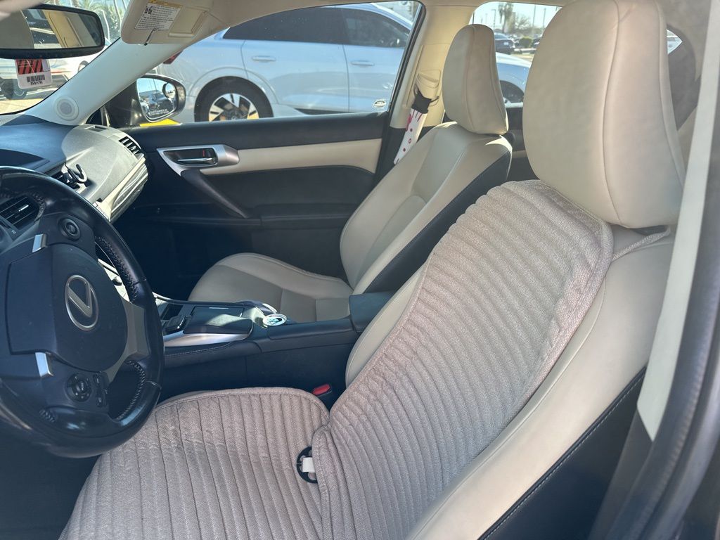 Thumbnail: 2016 Lexus CT - 5