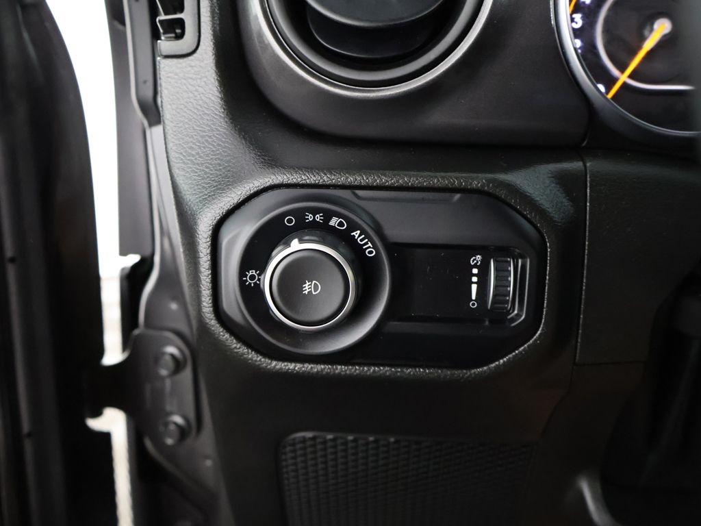 Used 2023 Gray Jeep Altitude image 35