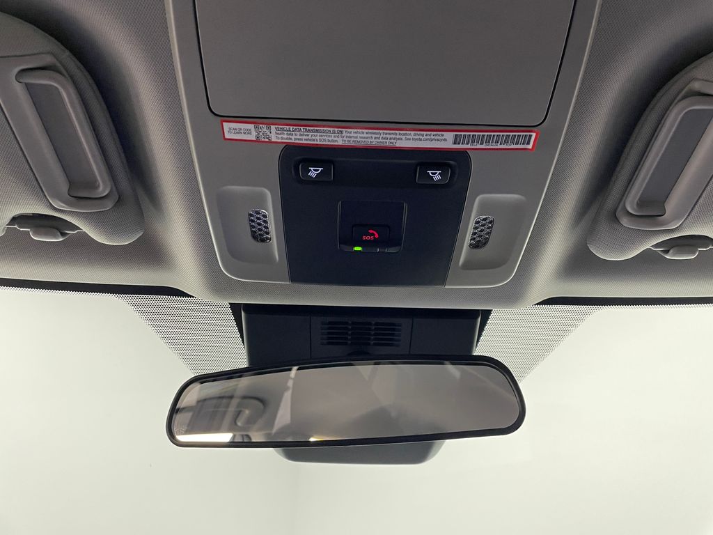 Thumbnail: 2025 Toyota Camry - 30