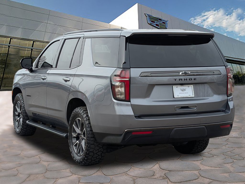 View vehicle photo 4