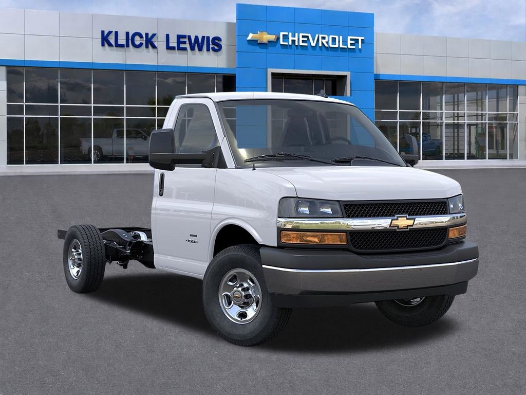 2026 Chevrolet Express 3500 Work Van White at Klick Lewis Buick Chevrolet