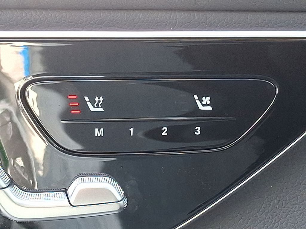 Thumbnail: 2025 Mercedes-Benz GLC - 18