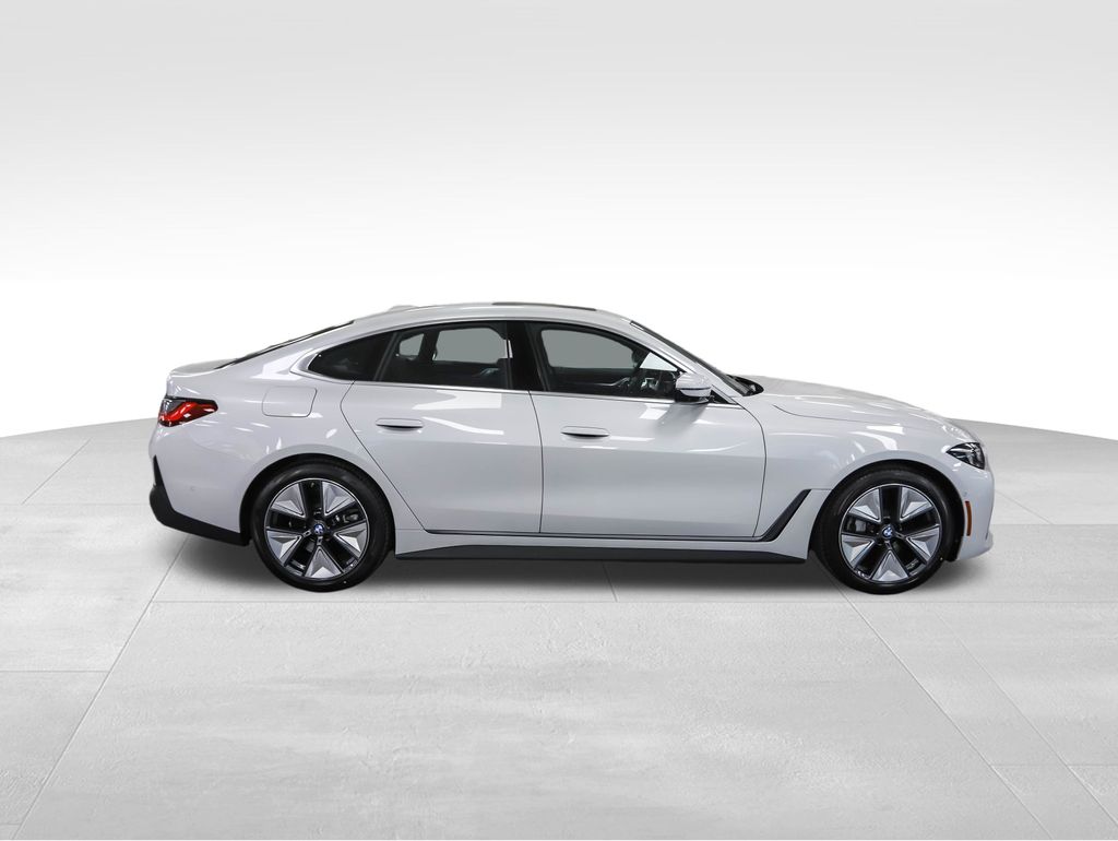 2025 BMW i4 xDrive40 6