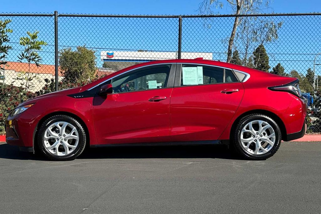 2019 Chevrolet Volt Premier 9