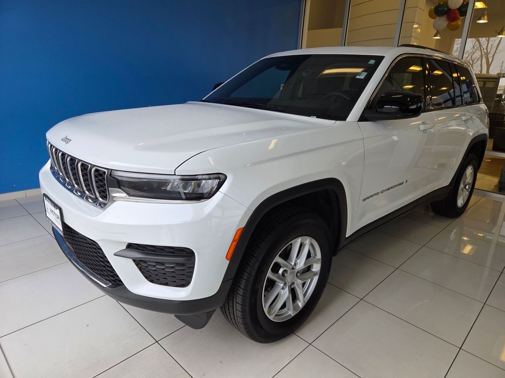 2025 Jeep Grand Cherokee Laredo X 4WD