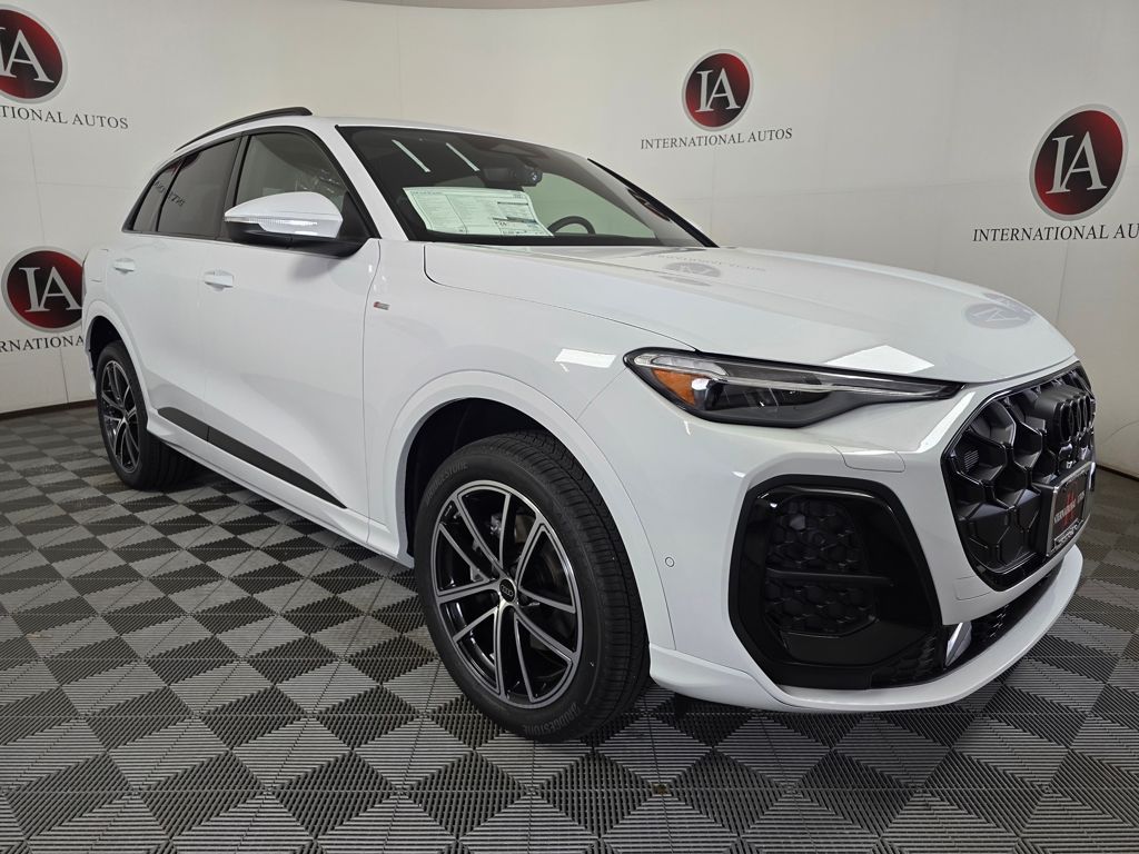 Glacier White Metallic 2026 Audi Q5 SUV / Crossover All-Wheel Drive 7-Speed Automatic