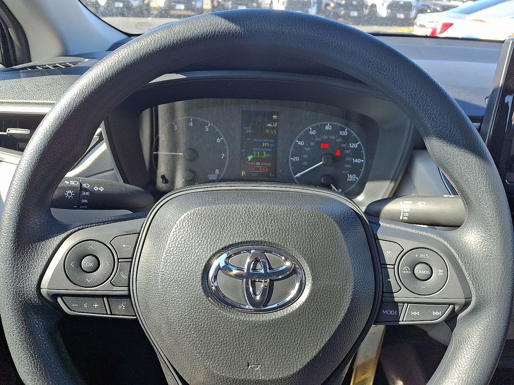 Thumbnail: 2025 Toyota Corolla Cross - 11