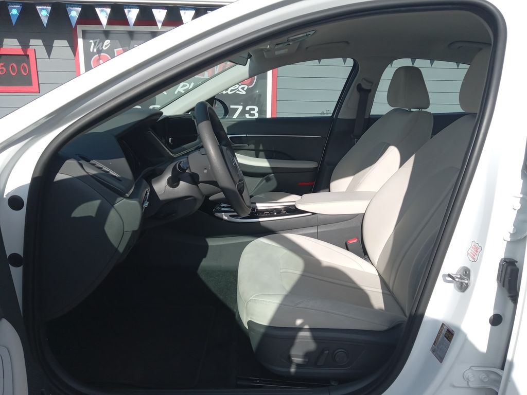 2023 Serenity White Hyundai Sonata SEL FWD Sedan