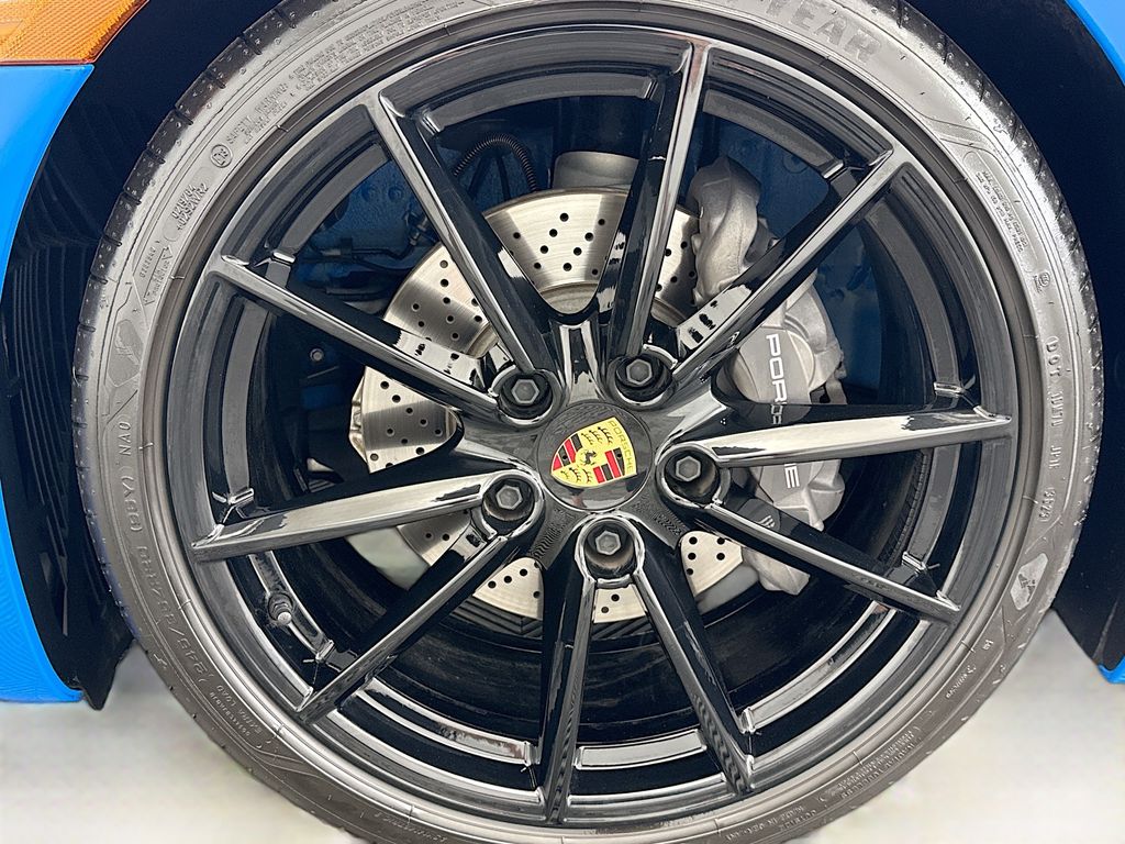 Thumbnail: 2024 Porsche 911 - 29