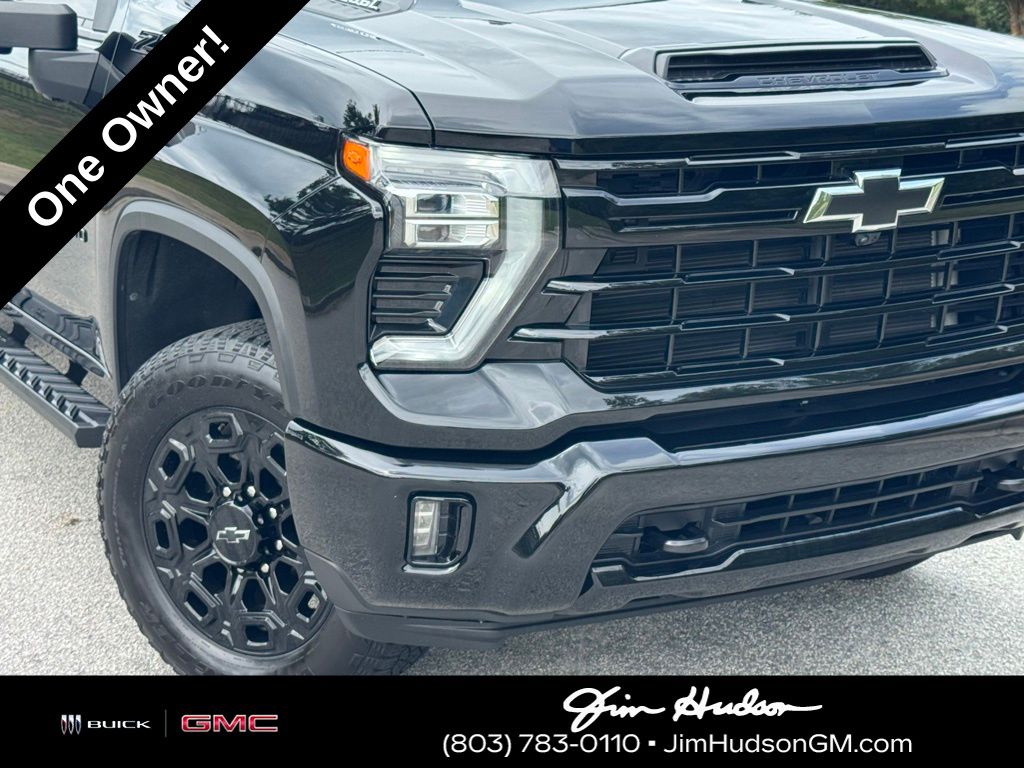 2024 Chevrolet Silverado 2500HD LT photo 4