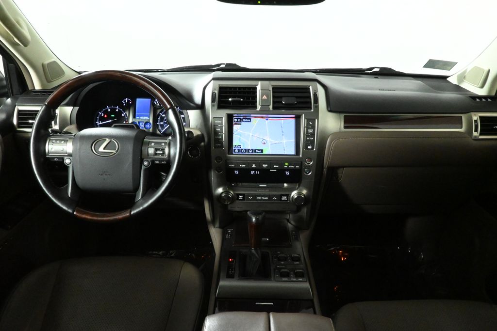 2017 Lexus GX 460 Luxury 17