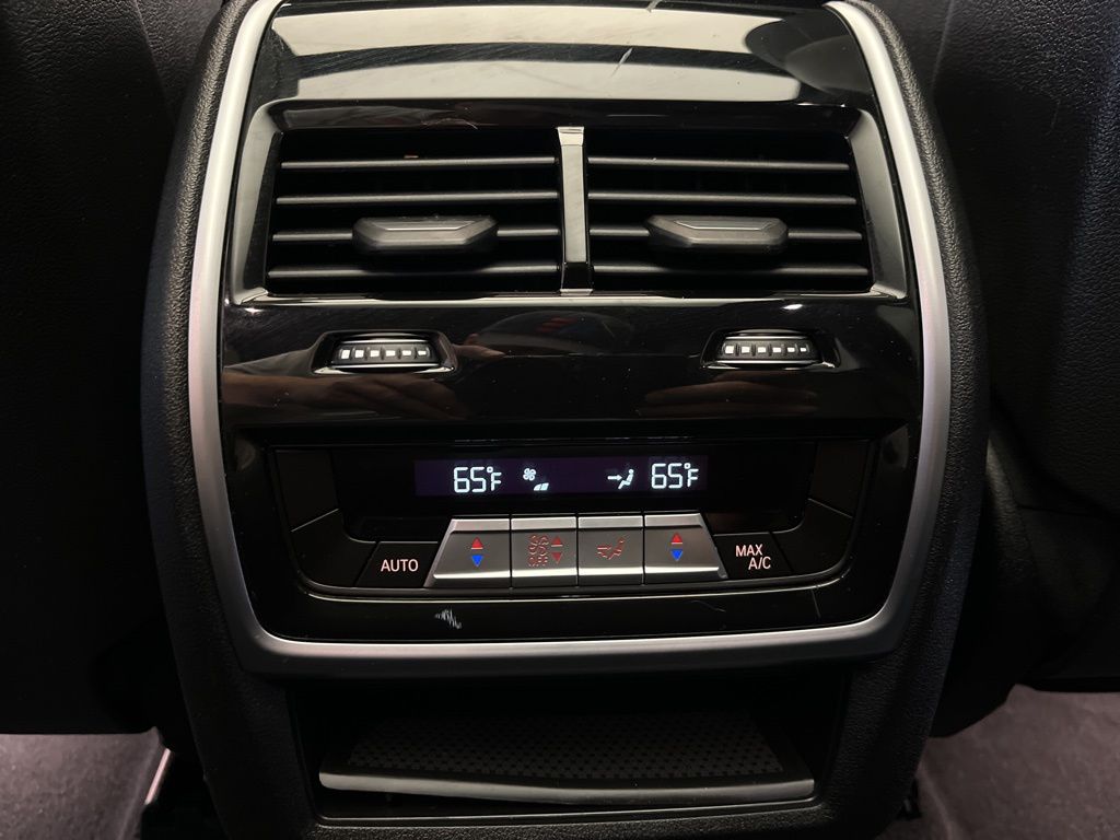 Thumbnail: 2021 BMW X5 - 27