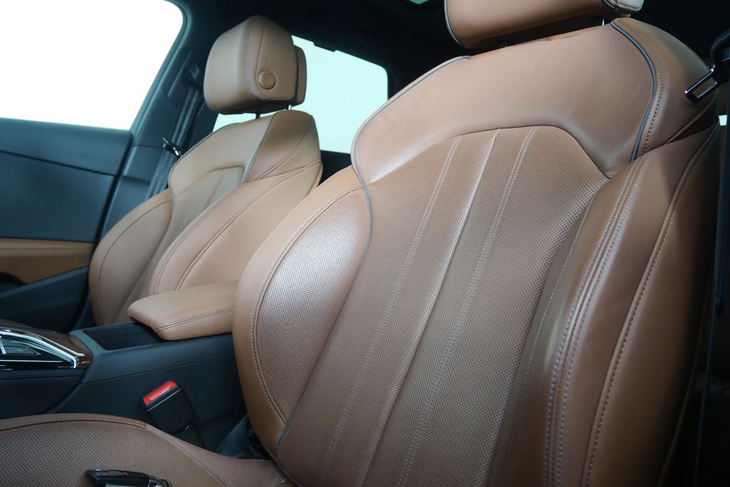 Thumbnail: 2023 Audi A4 - 10