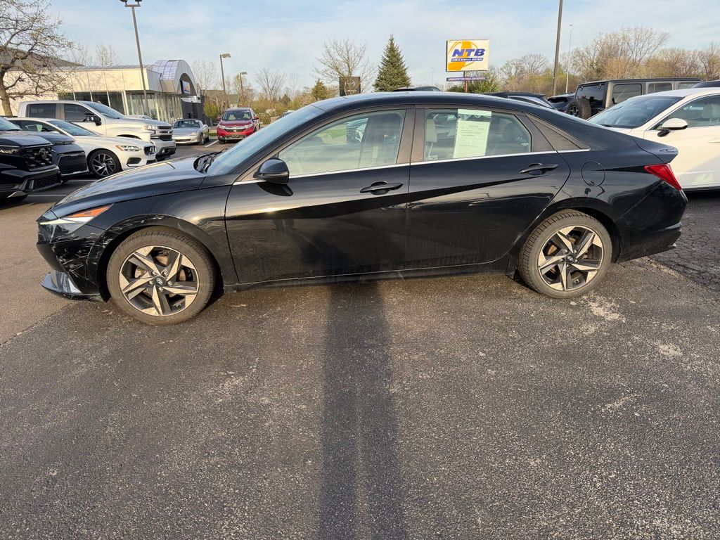 Phantom Black 2021 Hyundai Elantra SEL FWD Sedan Front-Wheel Drive Continuously Variable Transmission