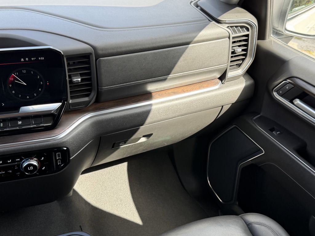 used 2025 GMC Sierra 1500 car, priced at $45,791