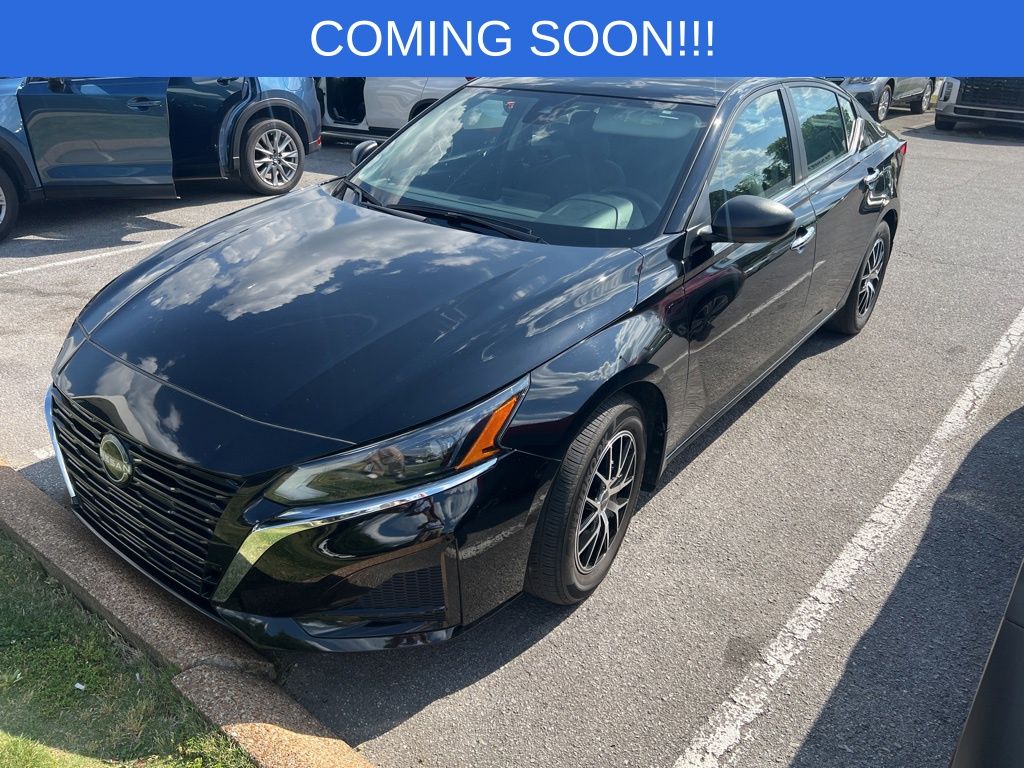 2024 Nissan Altima 