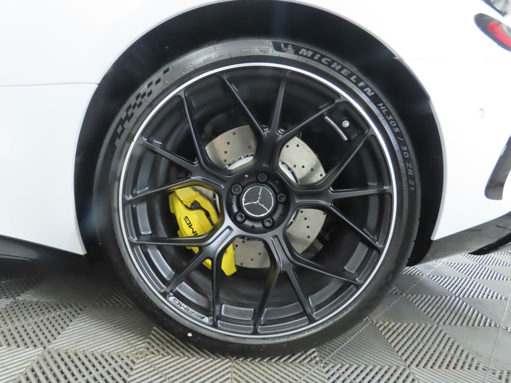 Thumbnail: 2026 Mercedes-Benz AMG GT - 29