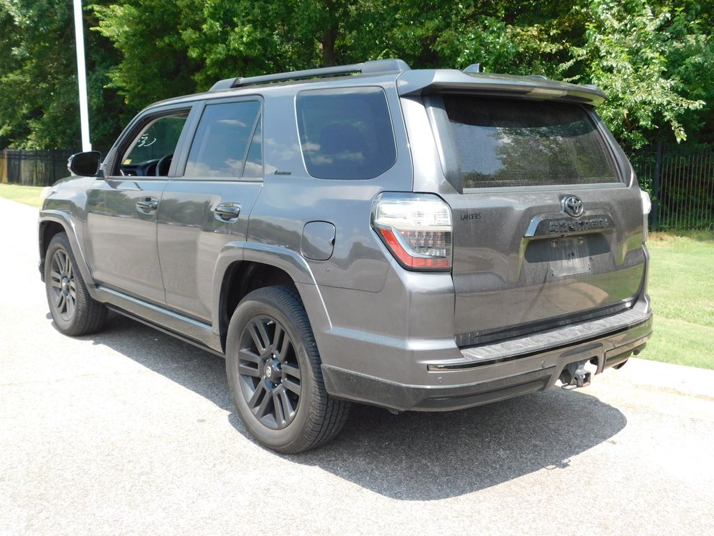 Thumbnail: 2019 Toyota 4Runner - 3