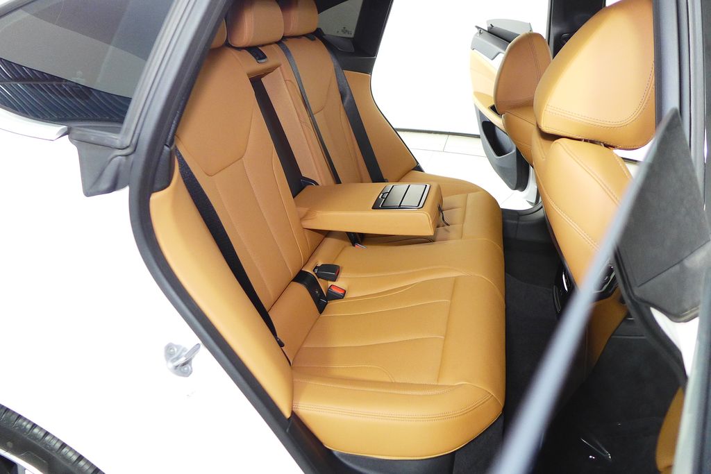 Thumbnail: 2024 BMW i4 - 20