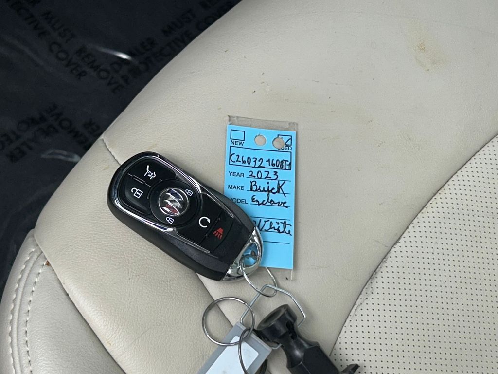 Used 2024 White Frost Tricoat Buick Essence image 48