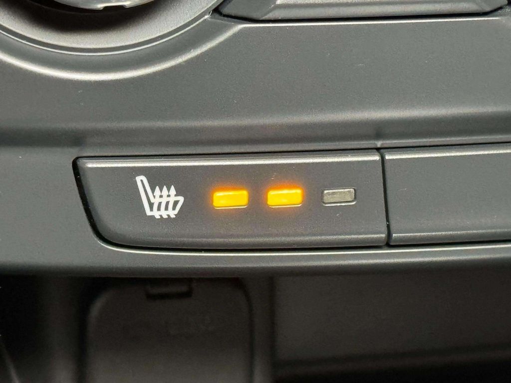 Used 2014 Soul Red Metallic Mazda i Grand Touring image 13