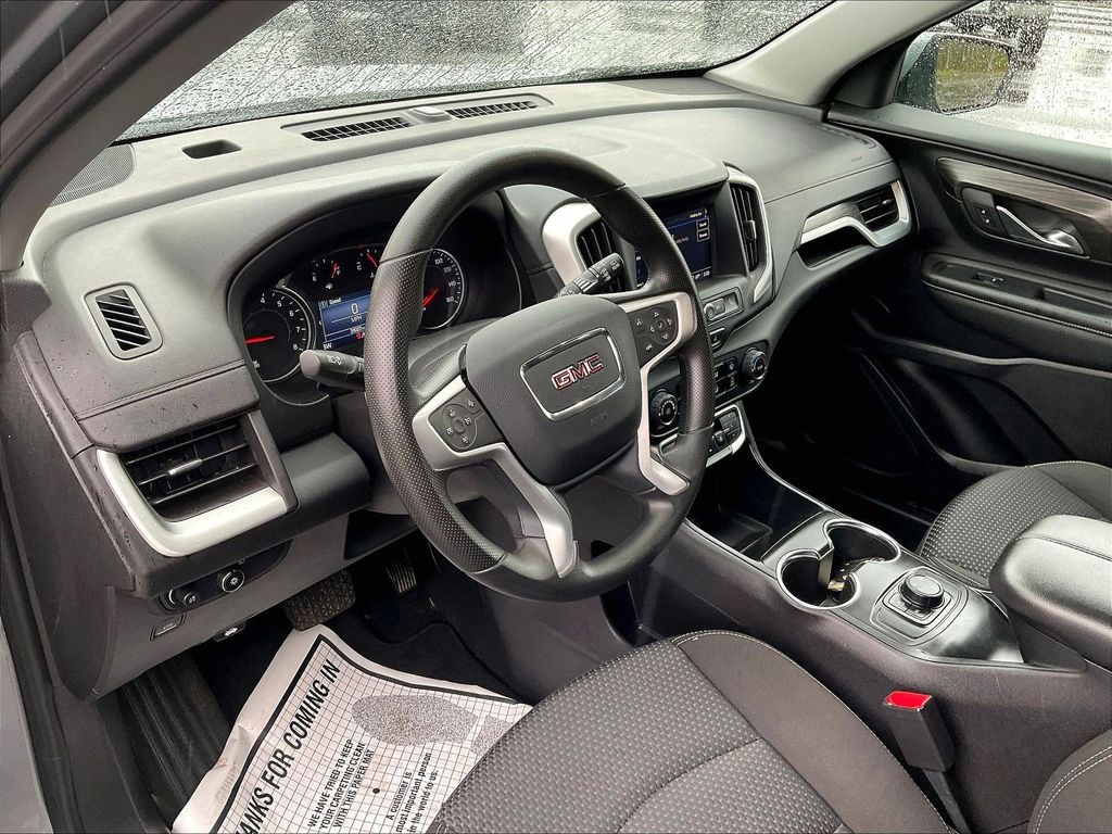 2024 GMC Terrain — photo 8