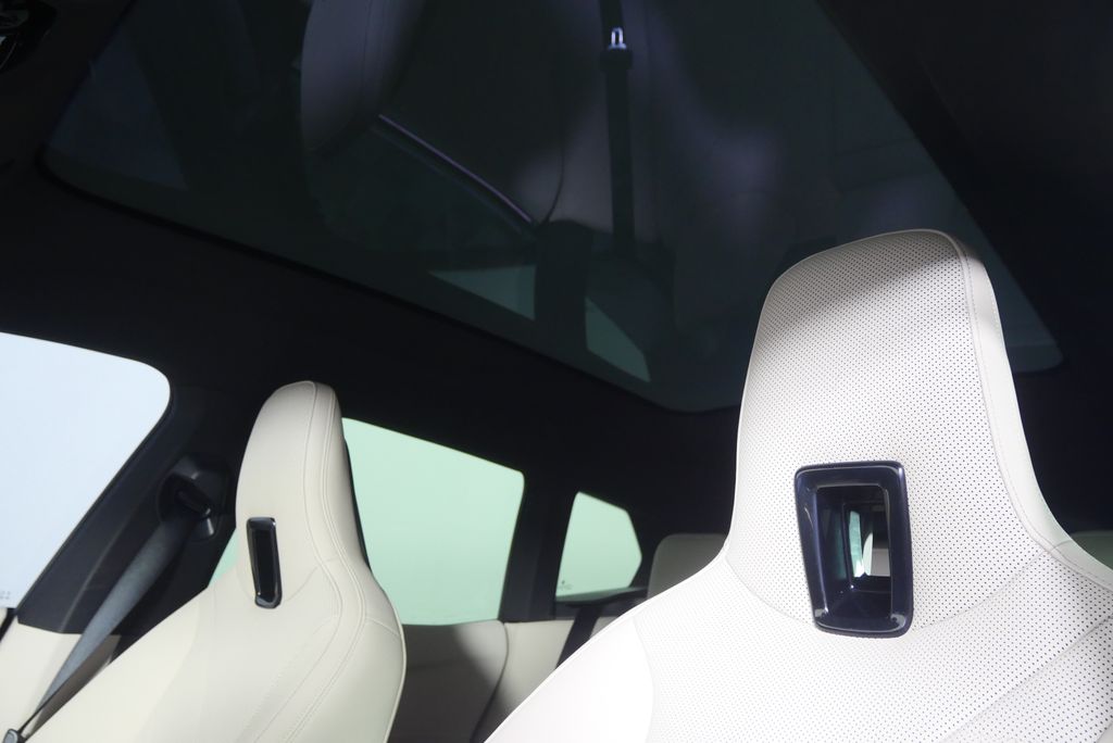 Thumbnail: 2023 BMW iX - 11