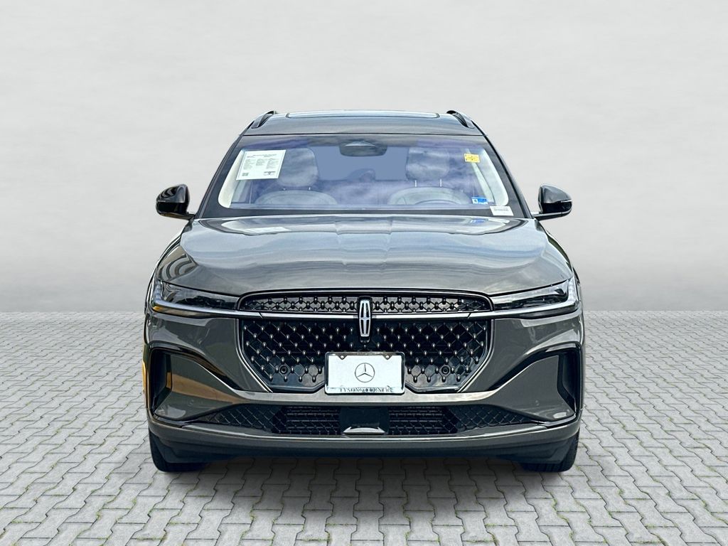 Thumbnail: 2024 Lincoln Nautilus - 2