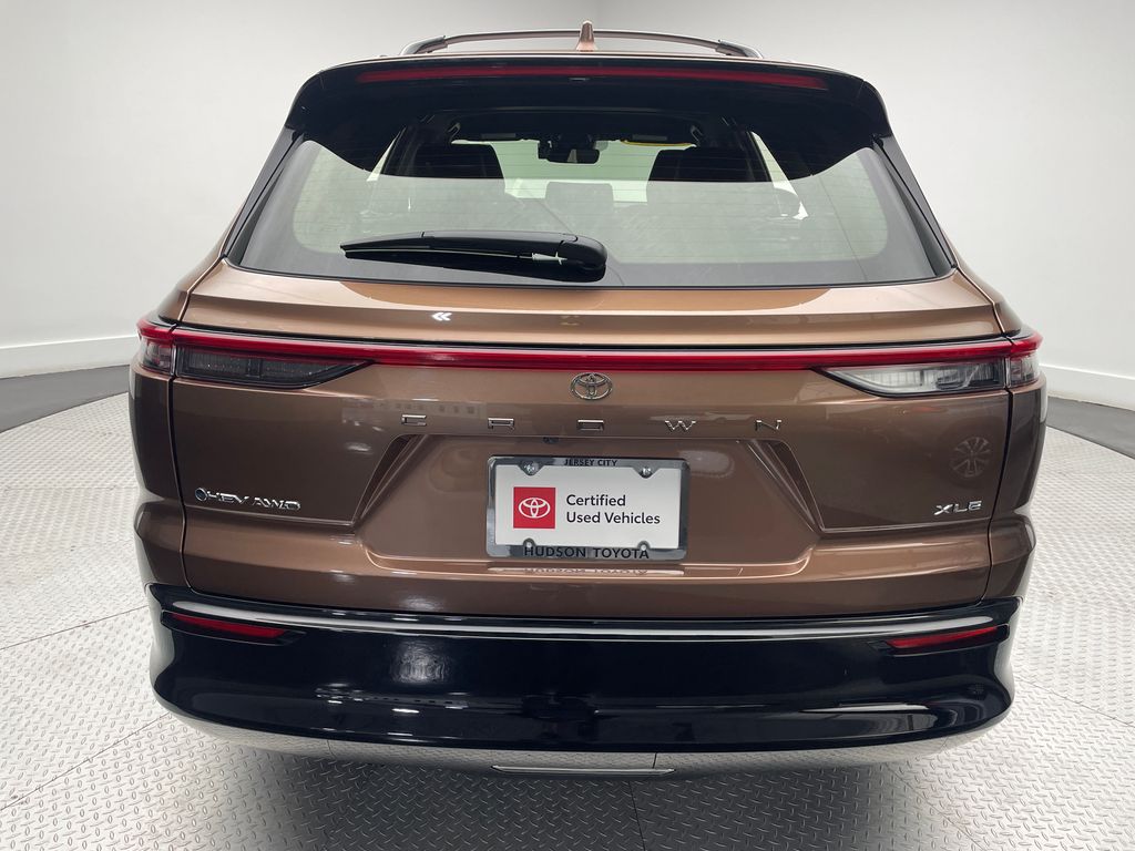 Thumbnail: 2026 Toyota Crown Signia - 6