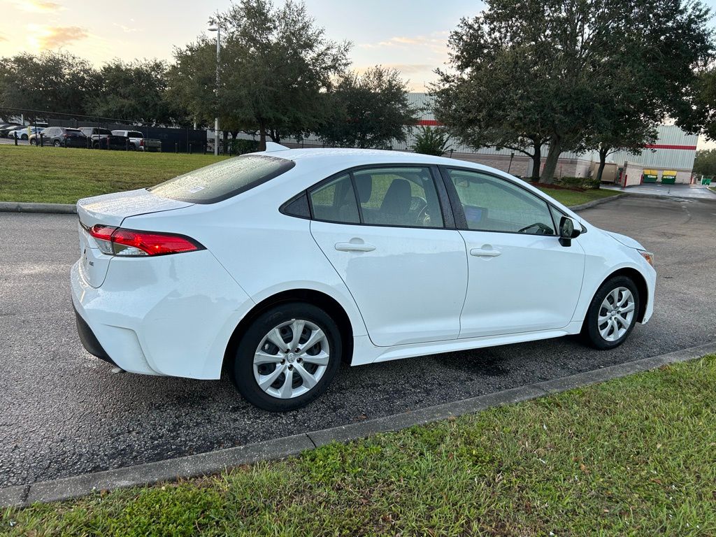 Thumbnail: 2023 Toyota Corolla - 5