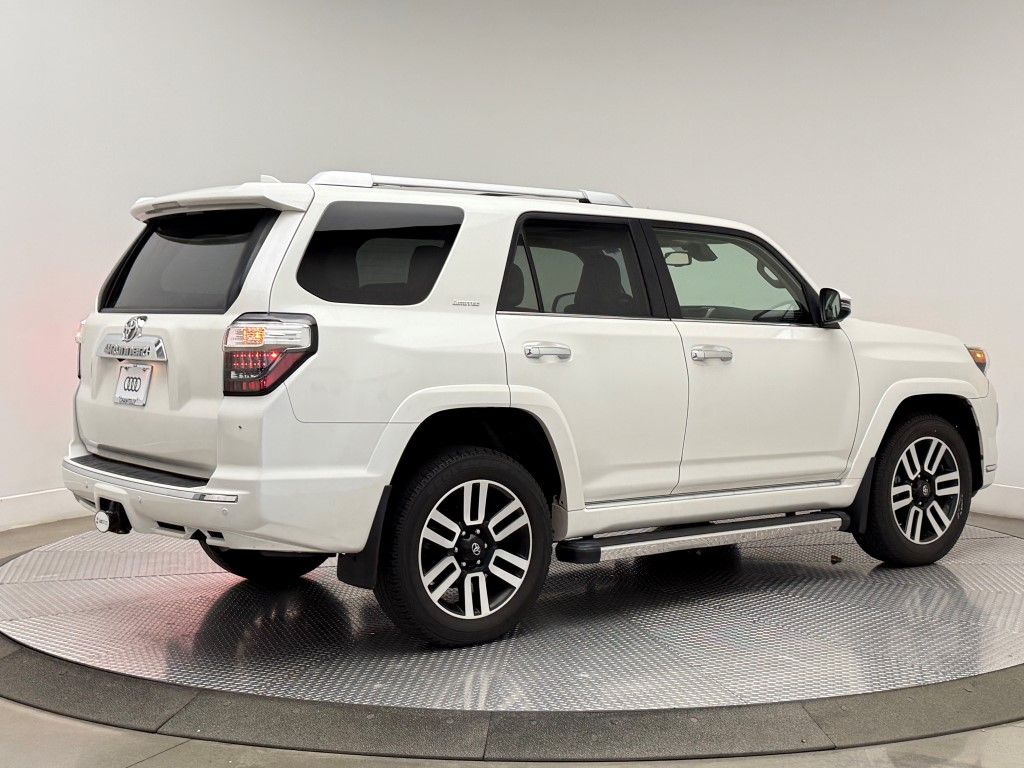 Thumbnail: 2023 Toyota 4Runner - 12
