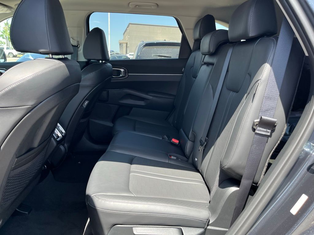 New 2025 Gray Kia S image 19