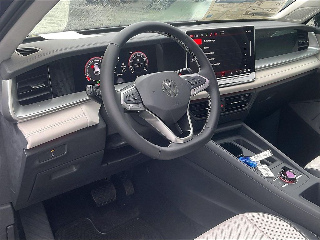 2026 Volkswagen Tiguan — photo 9