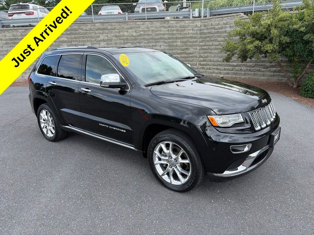 Brilliant Black Crystal Pearlcoat 2015 Jeep Grand Cherokee SUV / Crossover Four-Wheel Drive 8-Speed Automatic