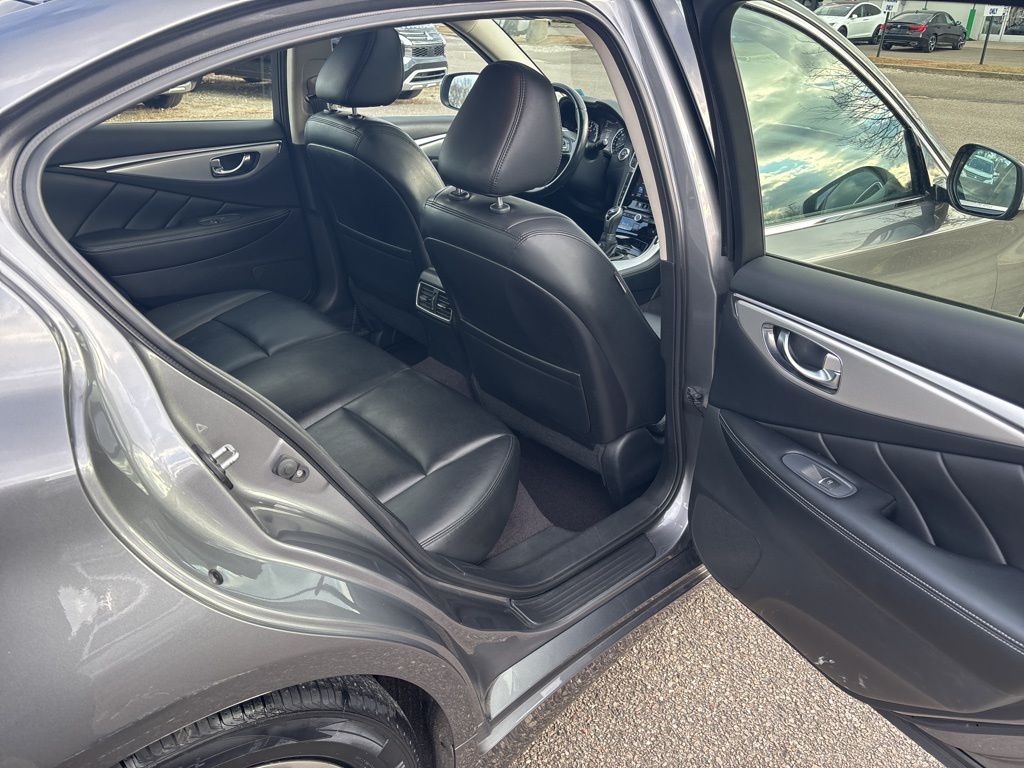 2021 INFINITI Q50 3.0t LUXE 21