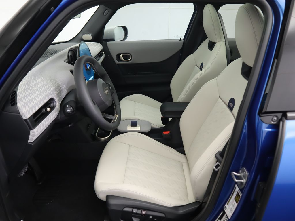 Thumbnail: 2026 MINI Cooper - 21