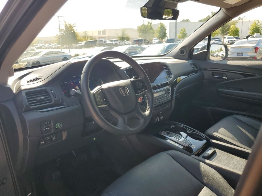 Used Car 2022 Honda Pilot  Touring For Sale Under $35,000 In Austin, Texas