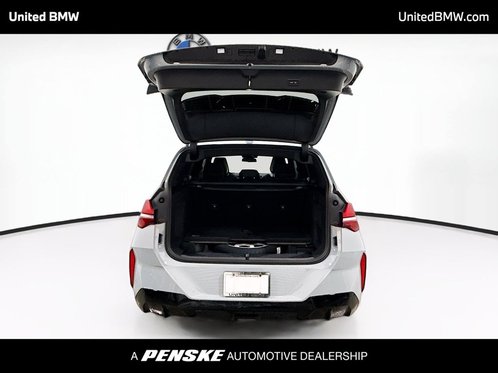 Thumbnail: 2026 BMW X3 - 14