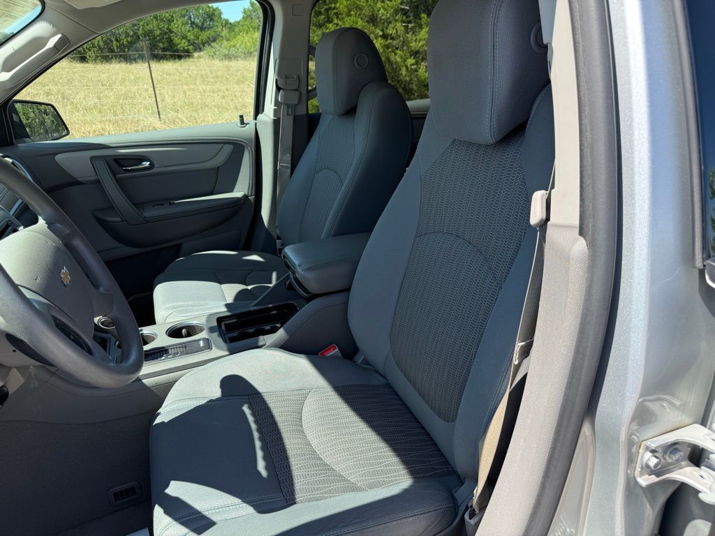 Thumbnail: 2017 Chevrolet Traverse - 13